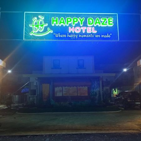 Happy Daze Hotel タグム エクステリア 写真