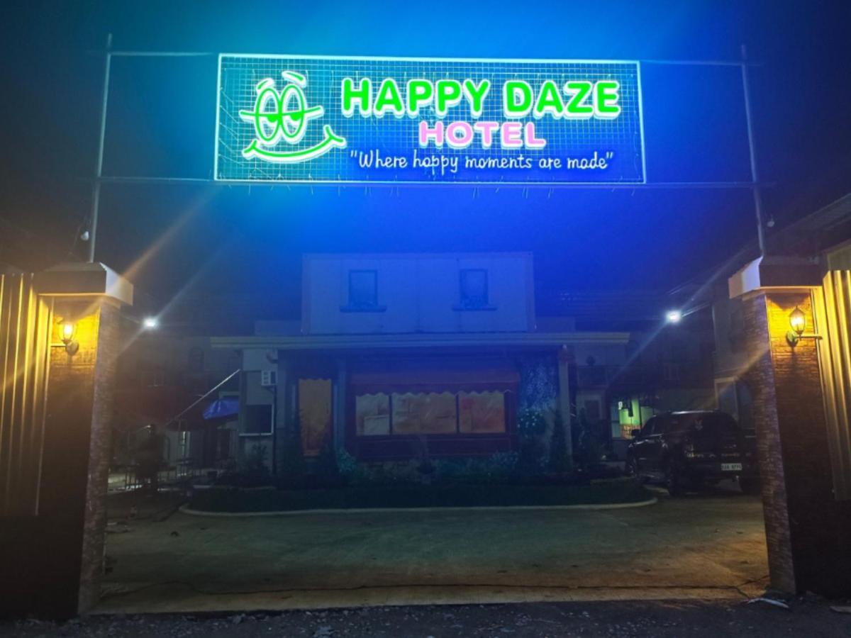 Happy Daze Hotel タグム エクステリア 写真