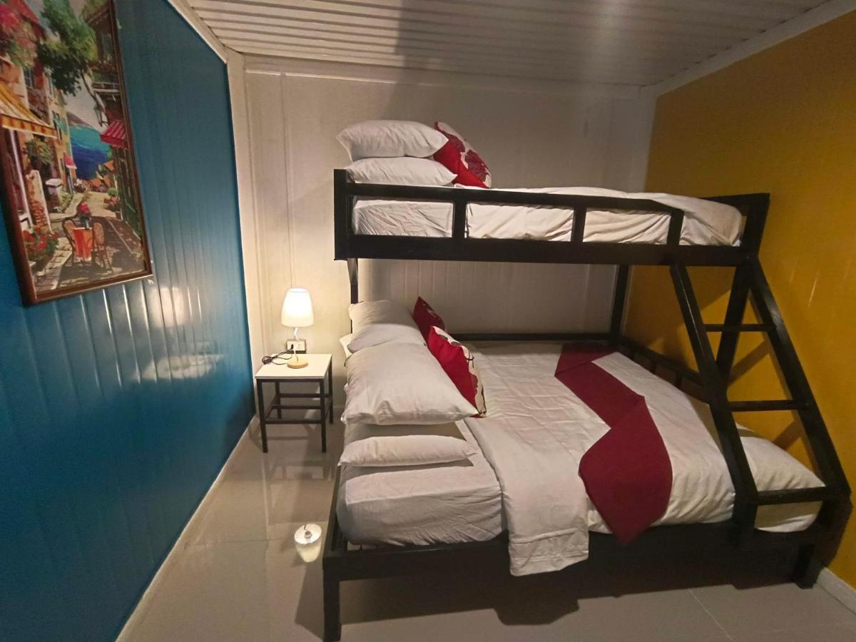 Happy Daze Hotel タグム エクステリア 写真