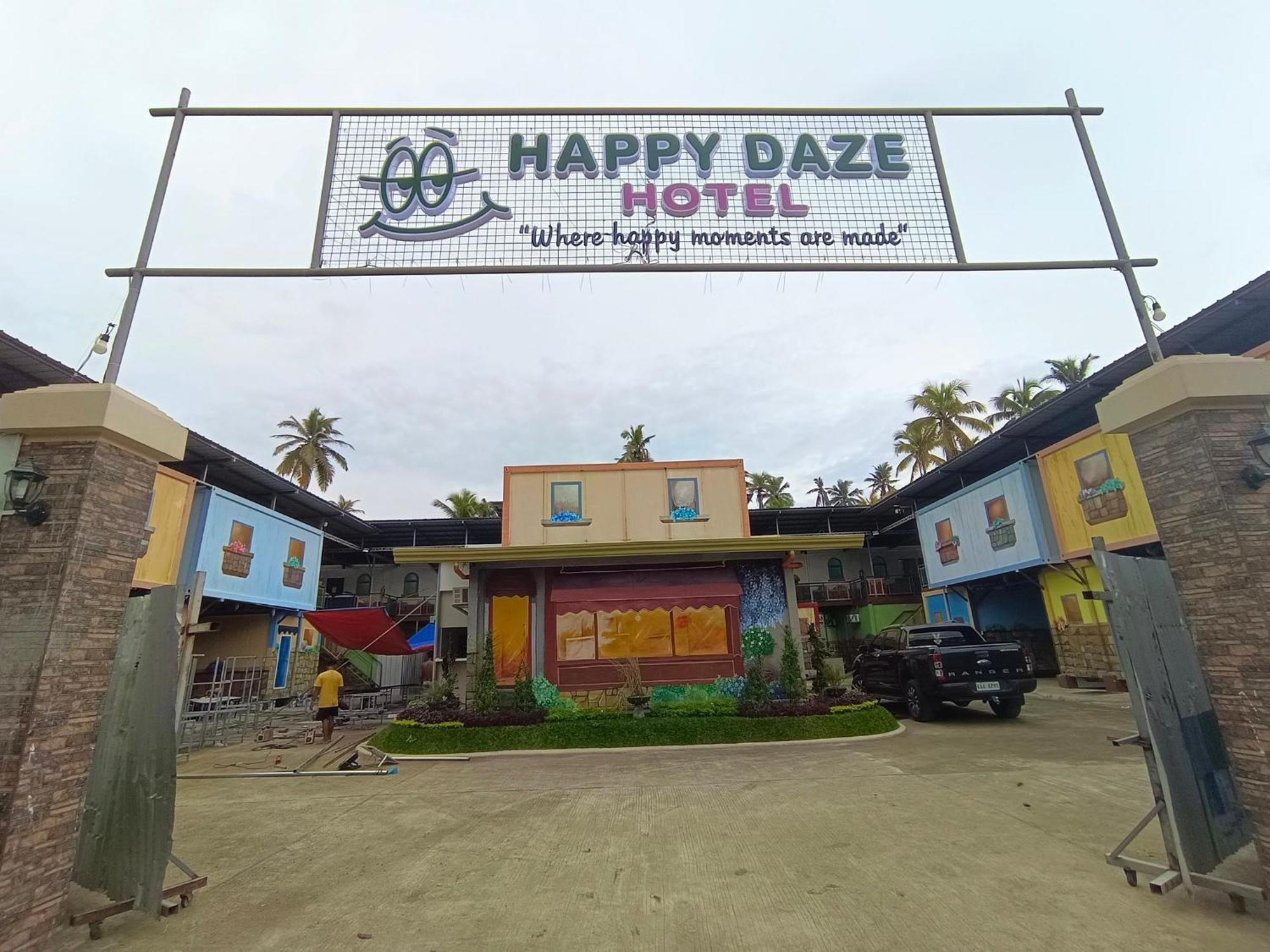 Happy Daze Hotel タグム エクステリア 写真